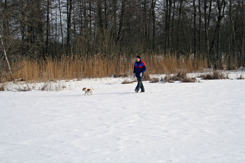 Husse och liten hund